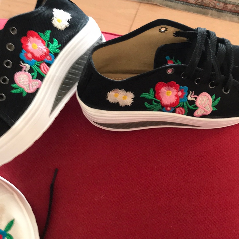 Canvas and embroidered sneakers with rubber sole